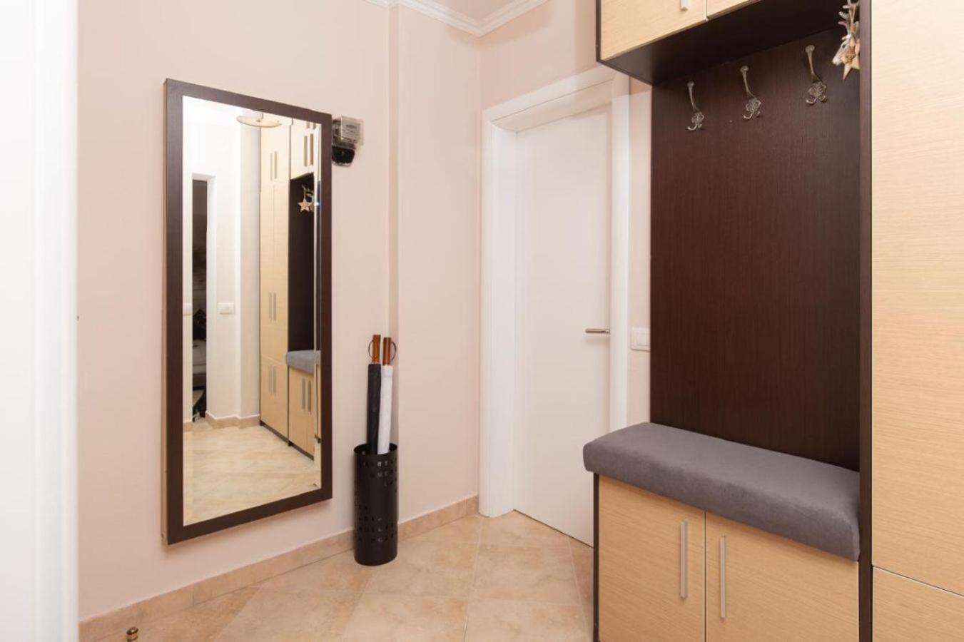 Chic & Serene Apartment-your Relaxing Oasis Appartement